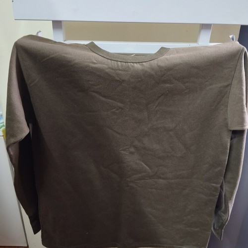 Set of 6 khaki blouses used, size 4 or XL, ideal for hunting