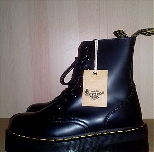 *BRAND NEW* DR. MARTENS JADON SMOOTH LEATHER PLATFORM BOOTS EU 39 WITH TAGS