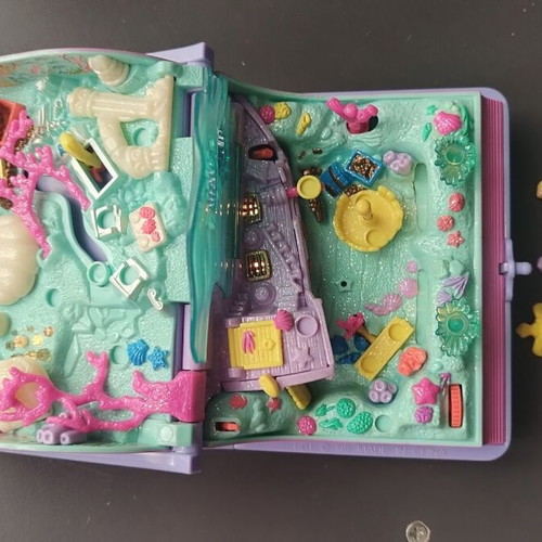Polly Pocket 1995 Sparkling Mermaid Adventure Enchanted Storybook