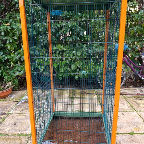 Parrot cage used, metal with wheels, 60x60x140 cm