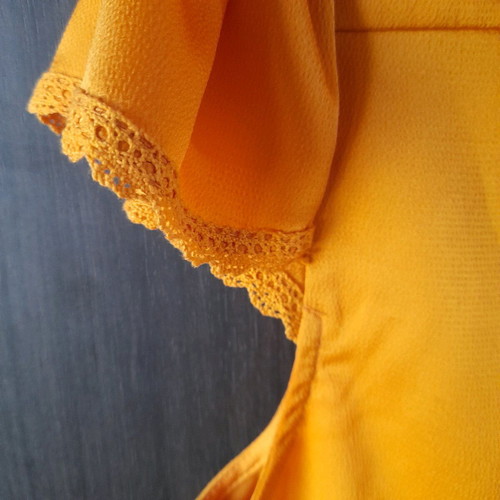 Kyara plus size blouse M yellow like new
