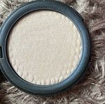 Erre Due powder used, white