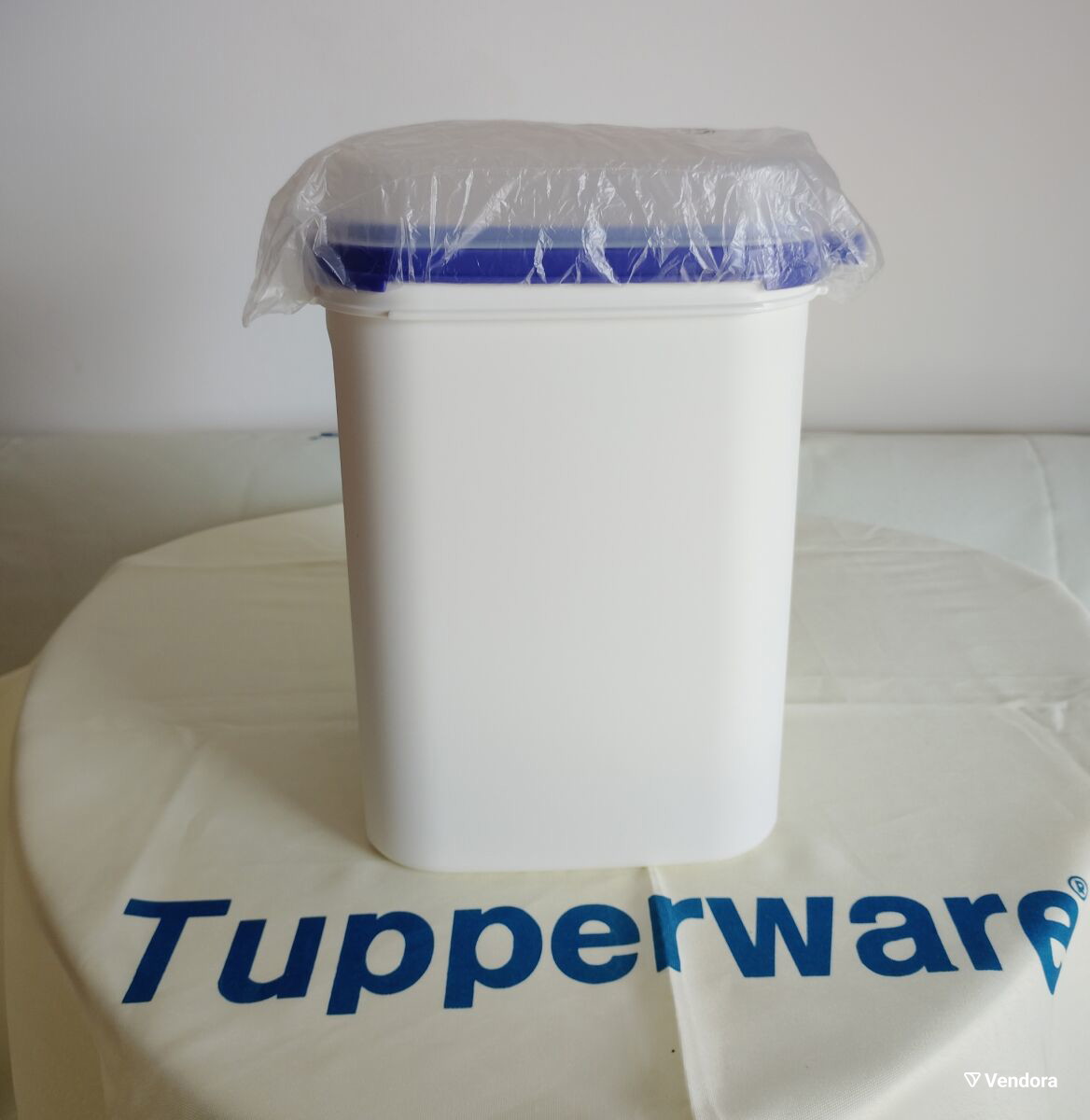 Tupperware Sinie 5.5 liters new food… - € 25,00 - Vendora.cy