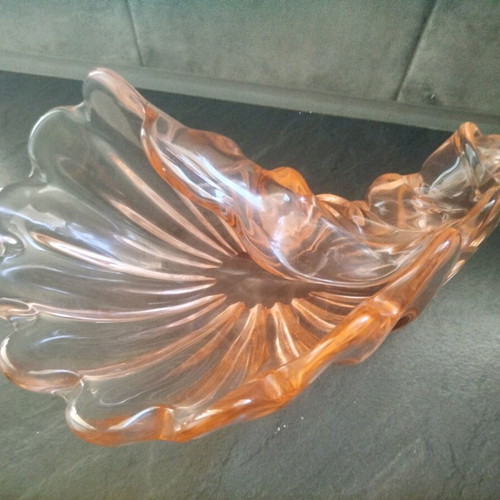 Murano shell like new, length 27 inches