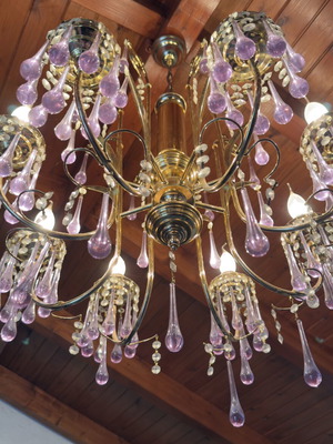 Vintage chandelier like new condition