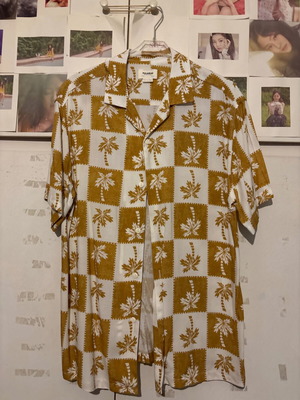 Pull & Bear shirt size Large like new, white and gold