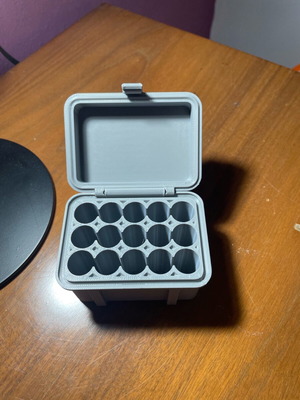 AA battery box
