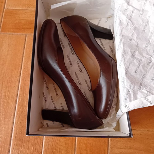Kalogirou women's brown leather pumps size 9, new, 9 cm heel