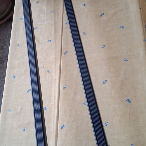 Mont Blanc roof bars used, 99cm for Seat Ibiza 3-door, complete set with keys