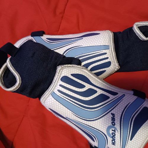 Football shin guards new, size large
