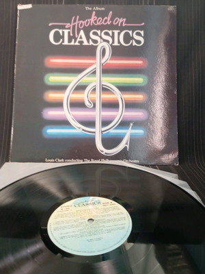 Hooked On Classics vinyl used, very good condition