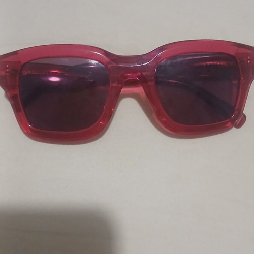 Hawkers sunglasses like new, fuchsia acetate