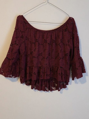 Burgundy lace blouse like new, off-the-shoulder with bell sleeves