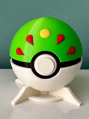 Friend Ball Pokeball Nintendo Switch Cartridge Holder like new