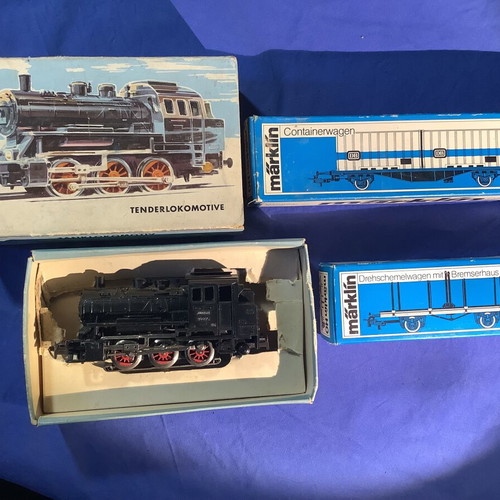 Marklin set steam locomotive, wagons and rails used