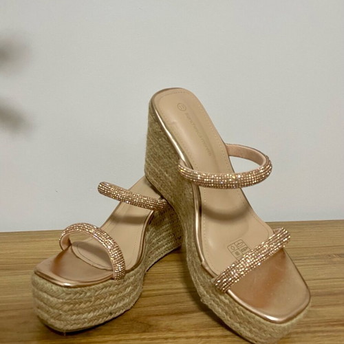 Gold platform sandals like new, size 41