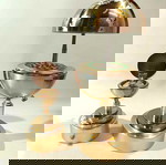  Σετ τσιγαροθήκη και αναπτήρας - μηχανικά μουσικά κουτιά σε σχήμα υδρόγειου της δεκαετίας του '60.